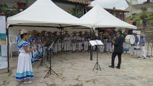 Lee más sobre el artículo Gobernador Carlos Amaya y Cultura y Turismo entregarán instrumentos musicales